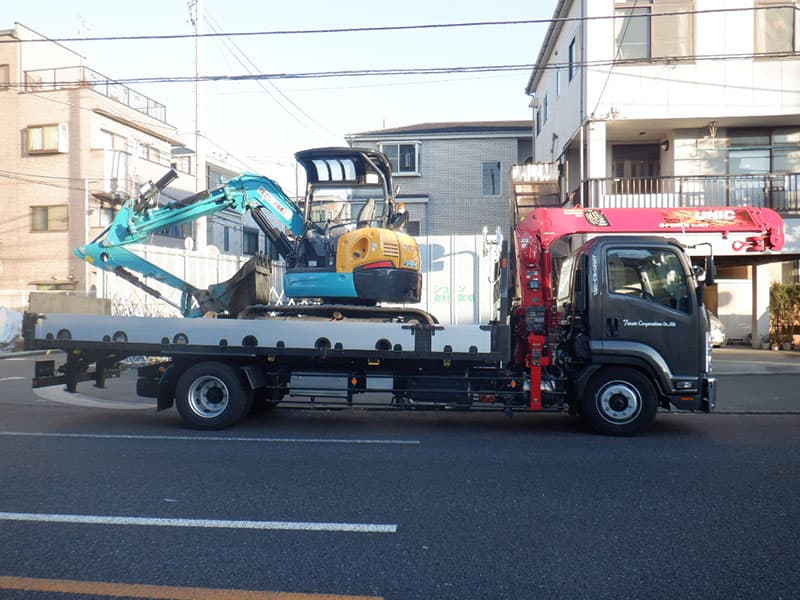 ユンボ積載ユニック車